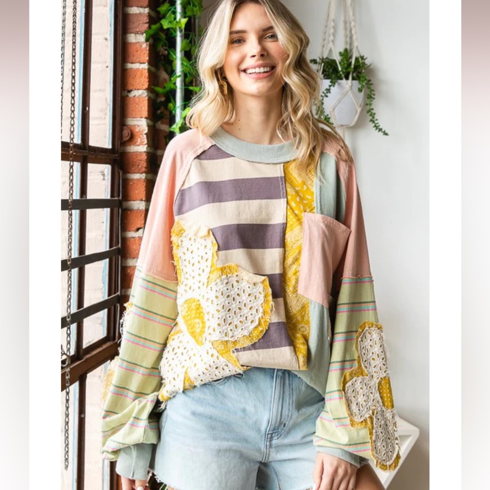 Oli & Hali Daisy top